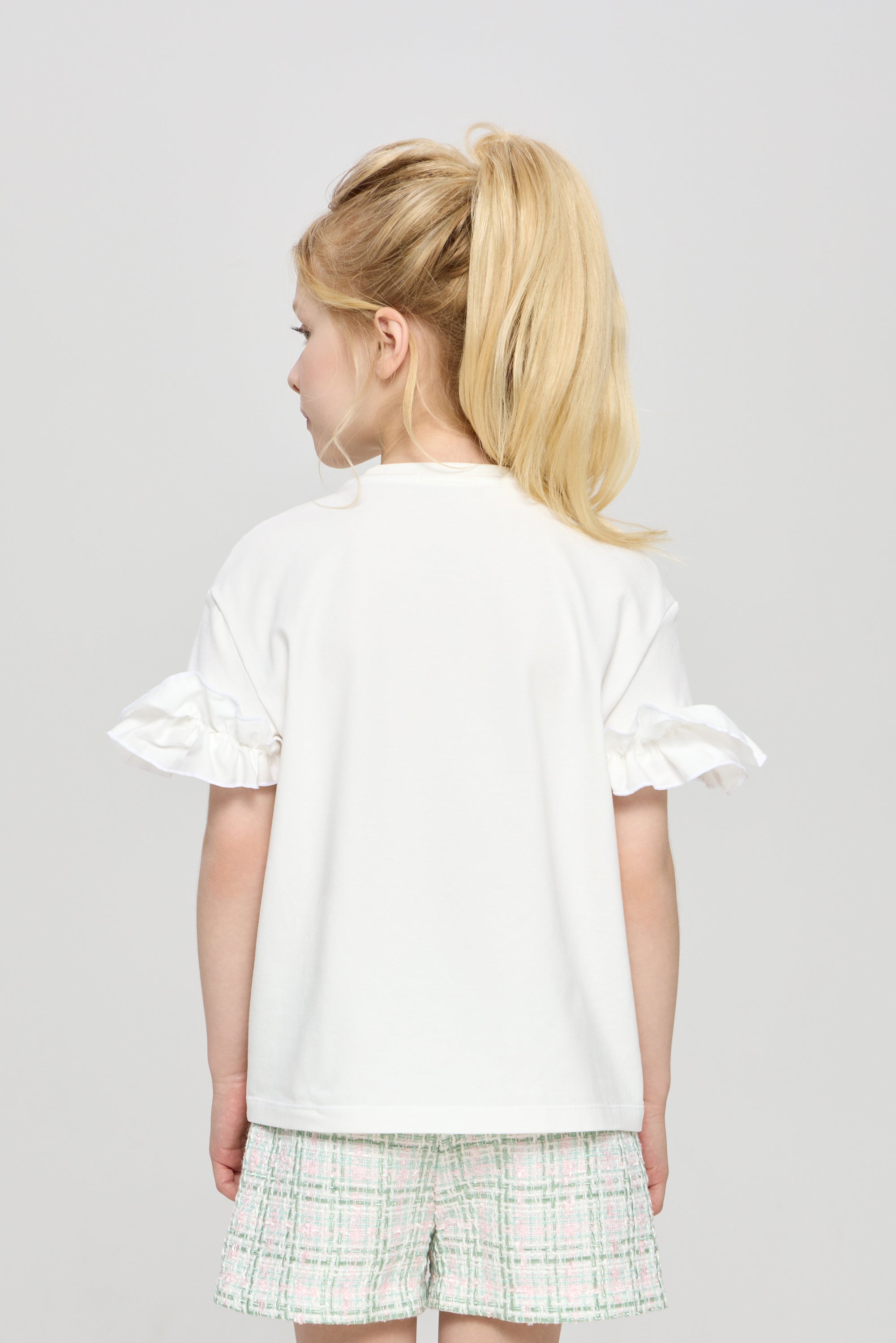 T-shirt with flower application