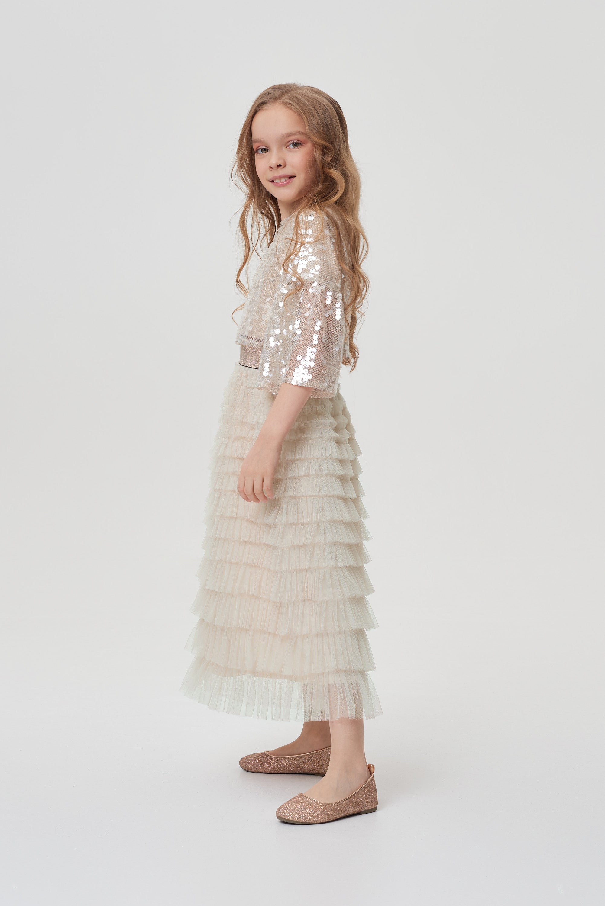 Ruffled long skirt for a girl