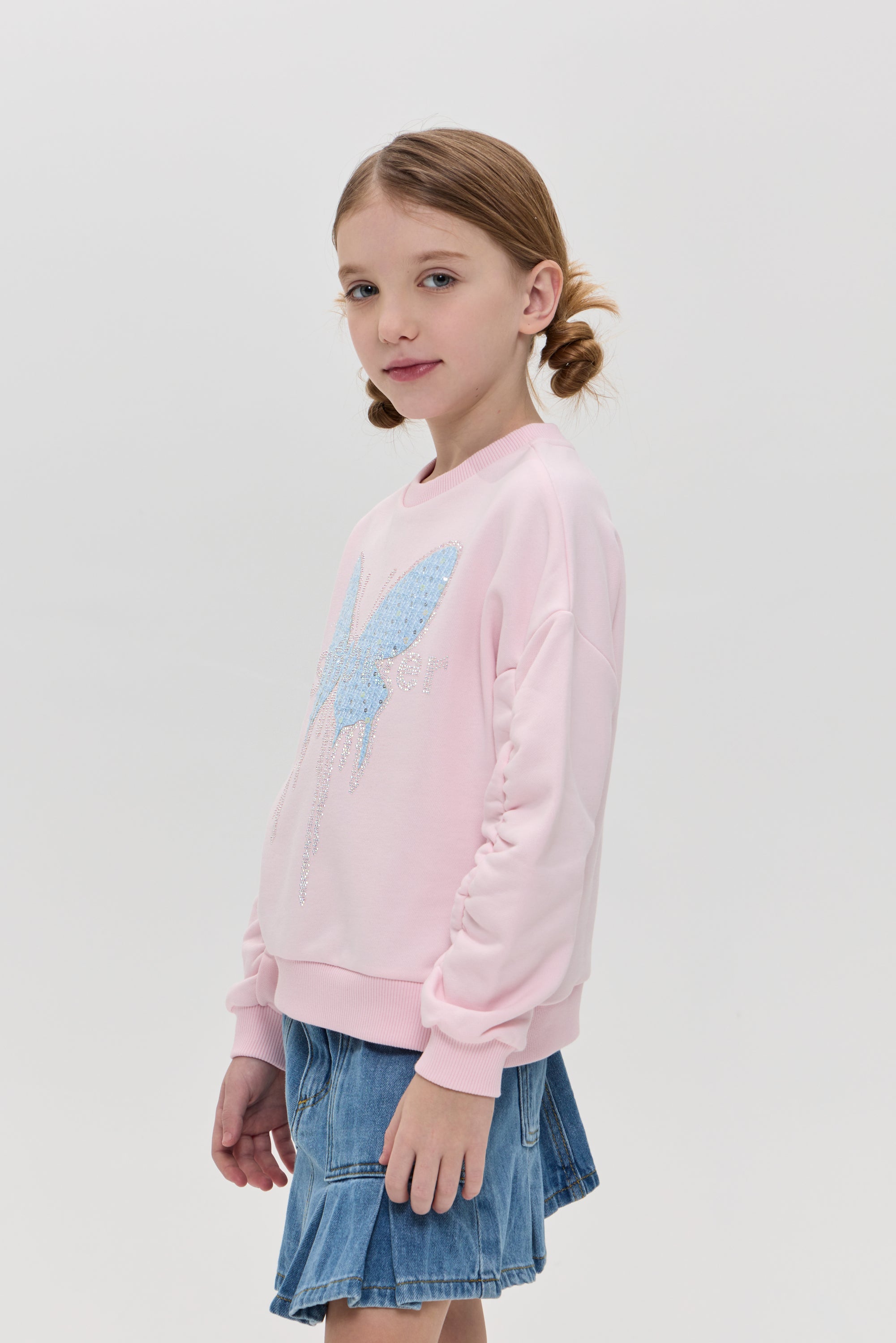 Sweatshirt with butterfly application