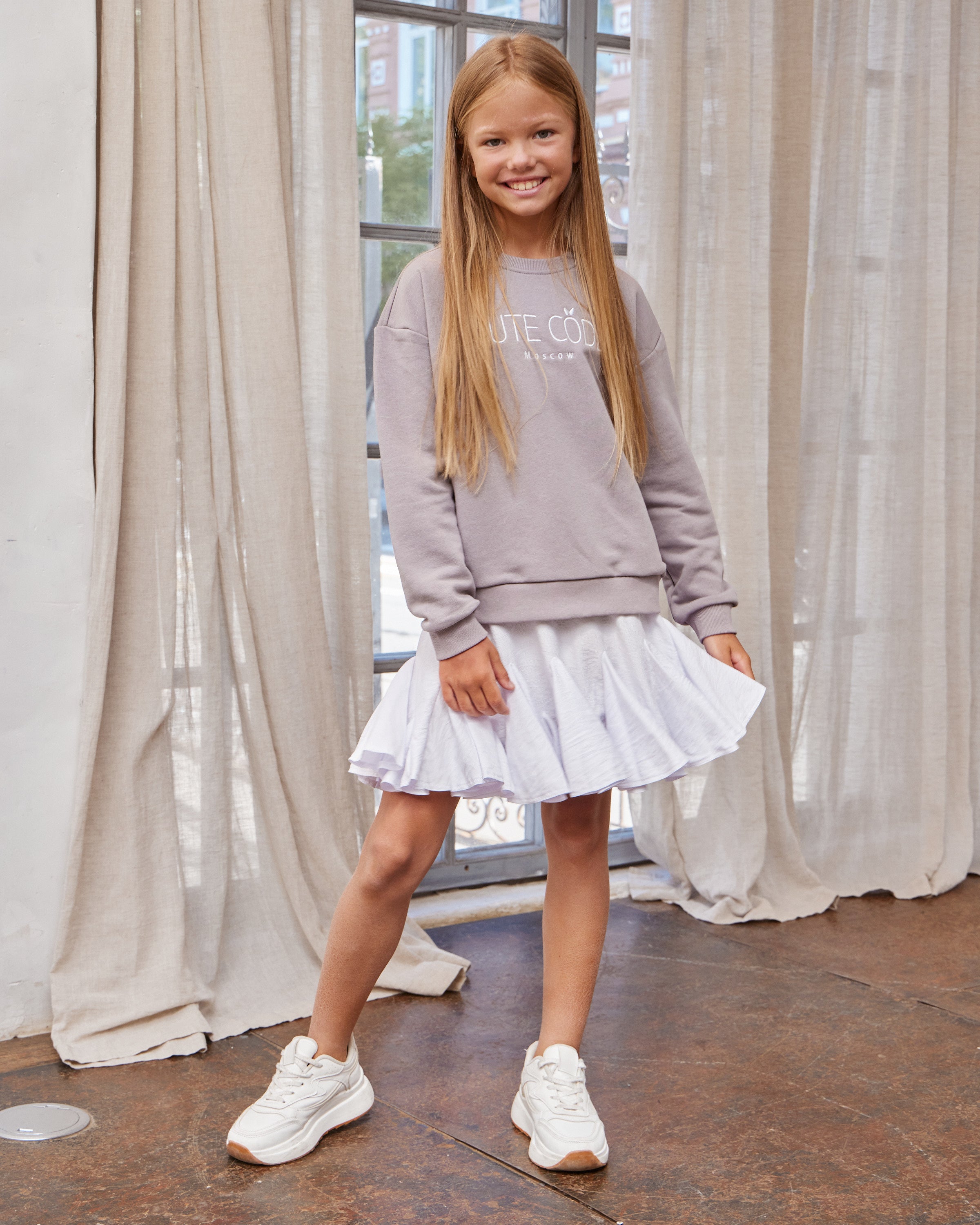 Paneled flowy skort white
