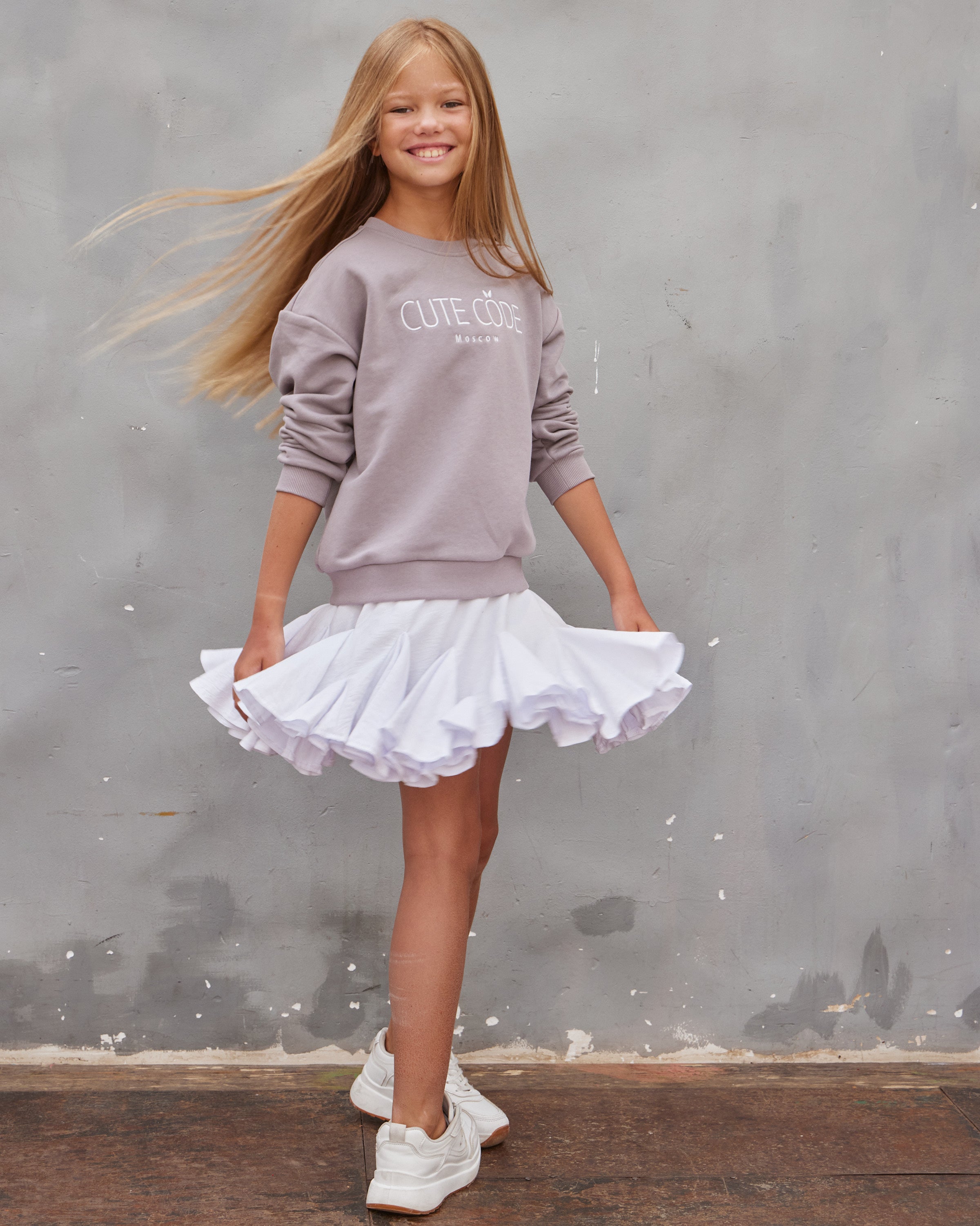 Paneled flowy skort white