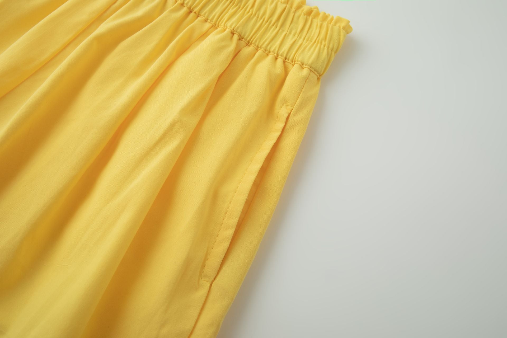 Yellow cotton shorts