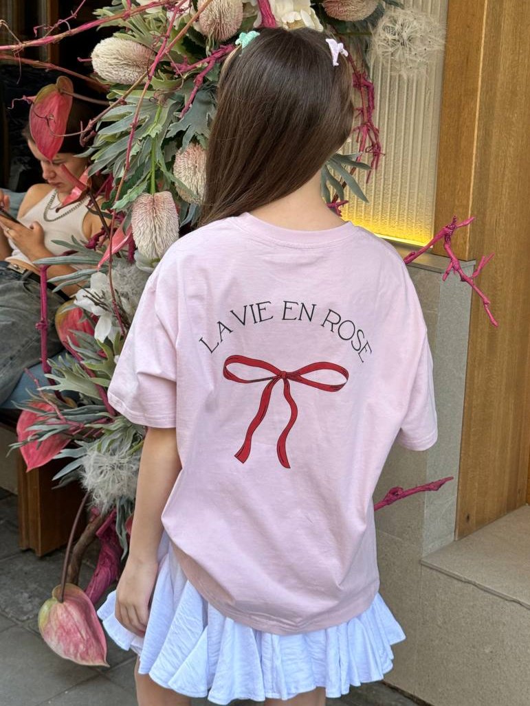 T-shirt with a bow print