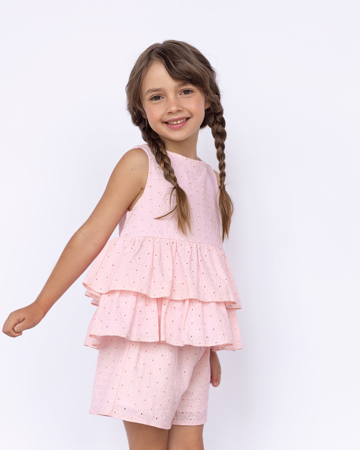 Καλοκαιρινό ροζ σετ με βολάν και κεντήματα