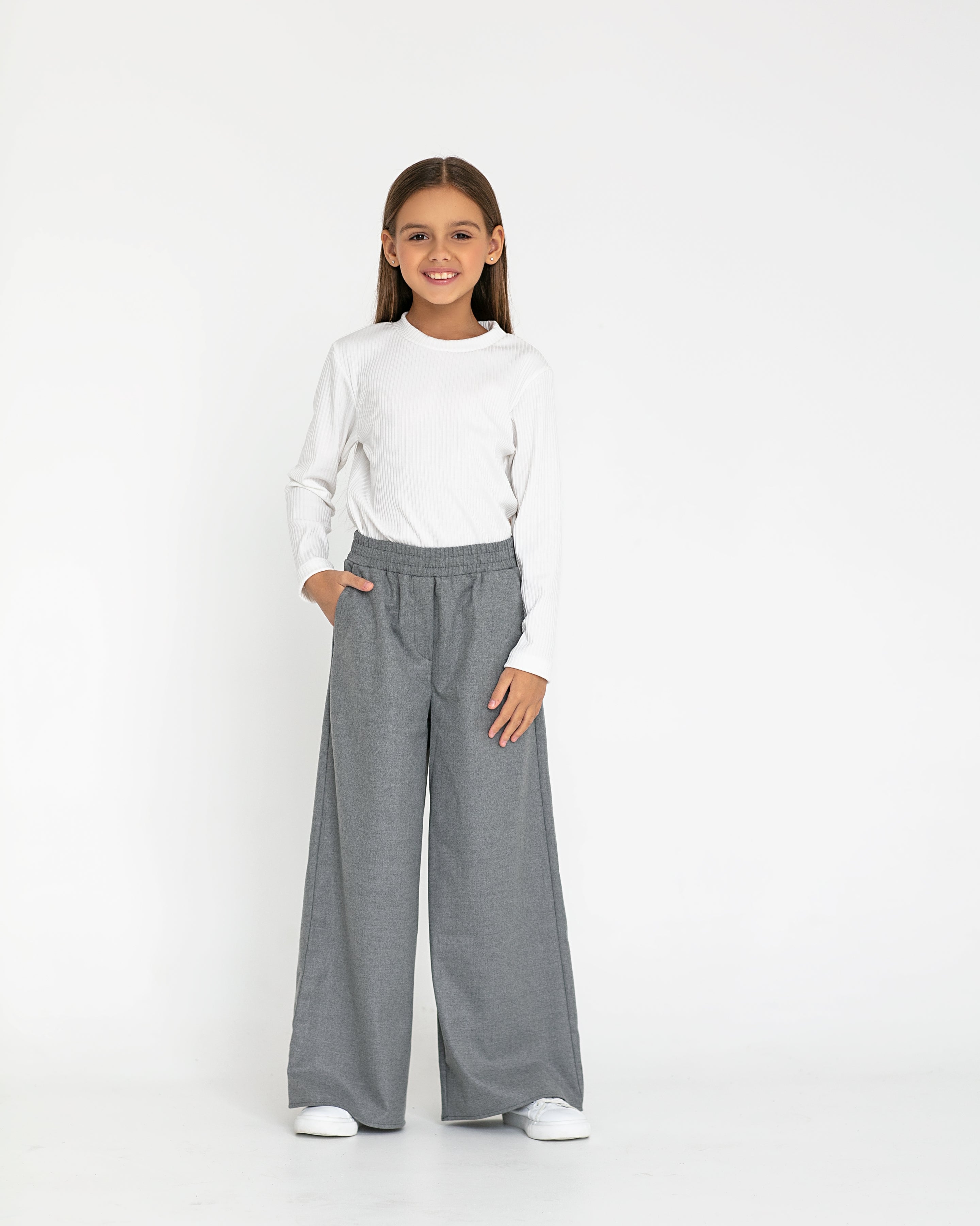 Wide leg trousers