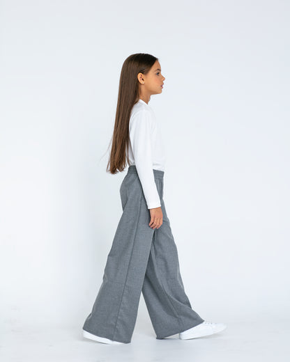 Wide leg trousers