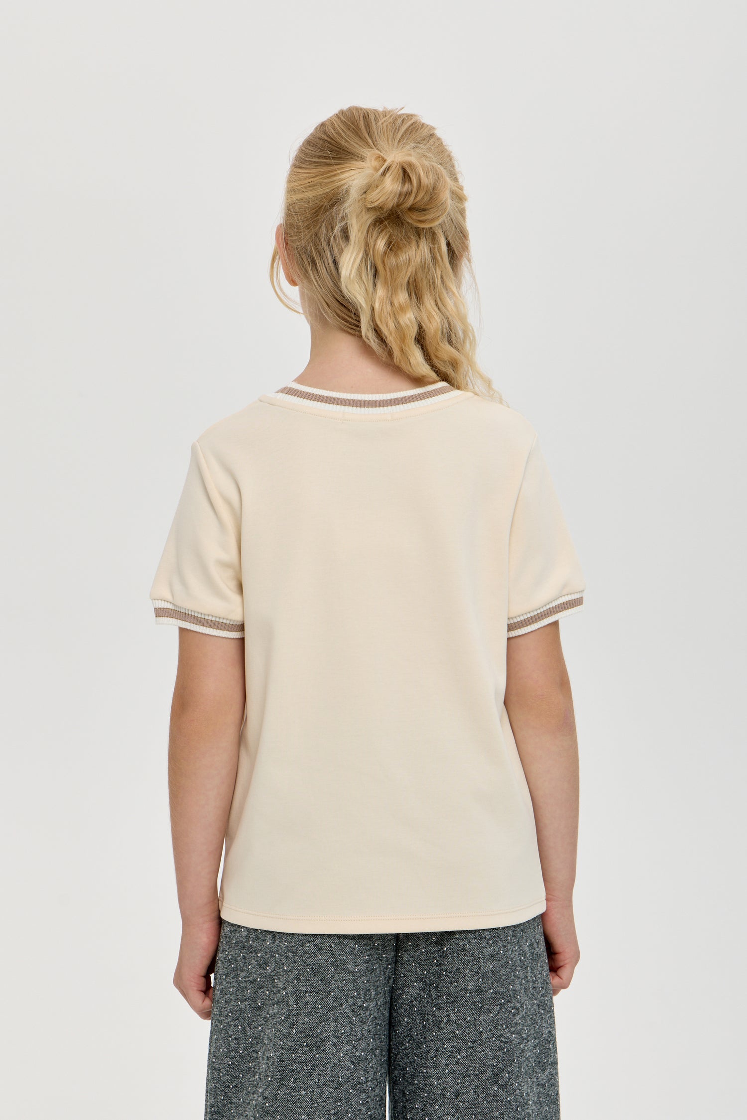 Beige T-shirt with the key print