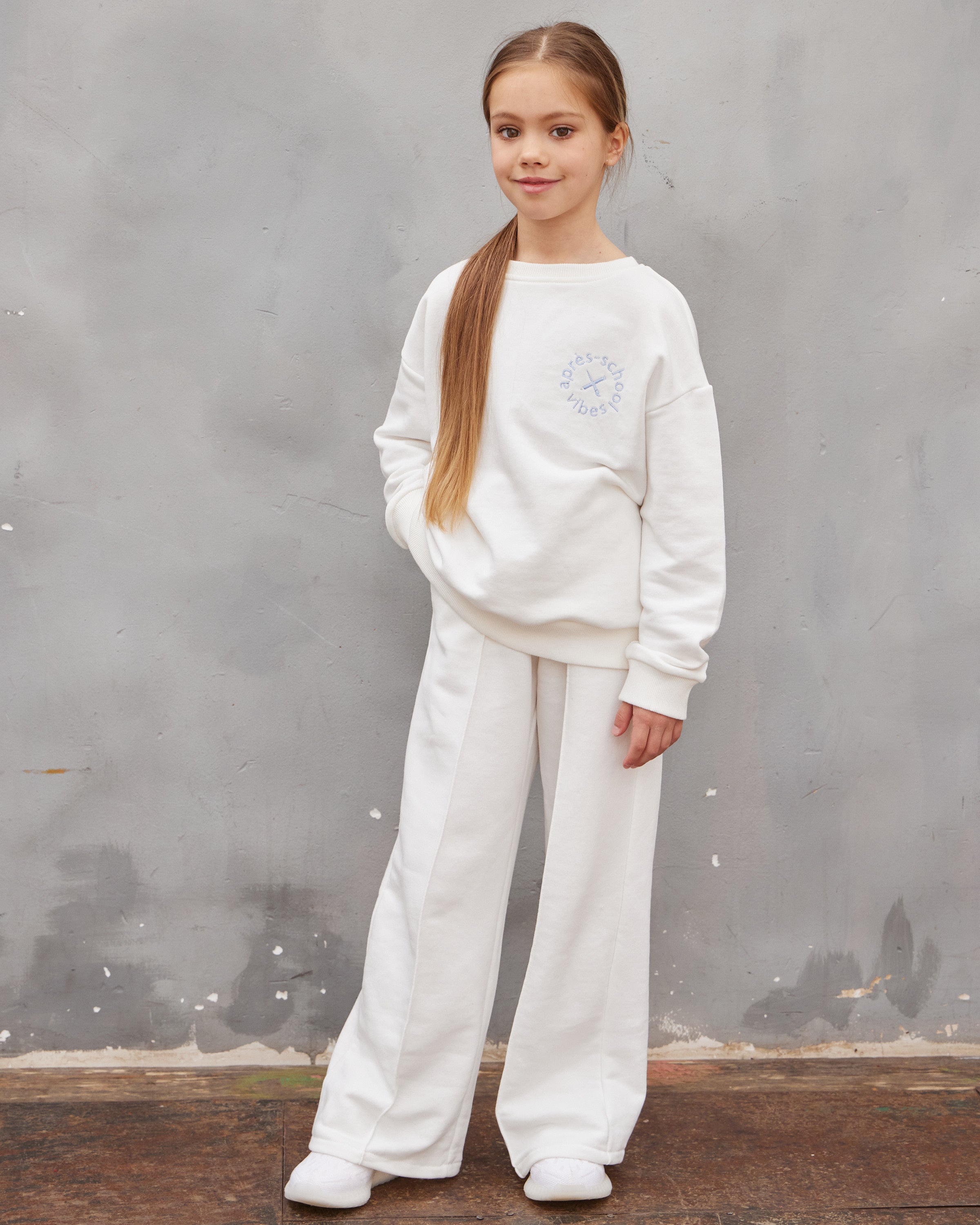 White Sweatshirt and Pants Set for Girls